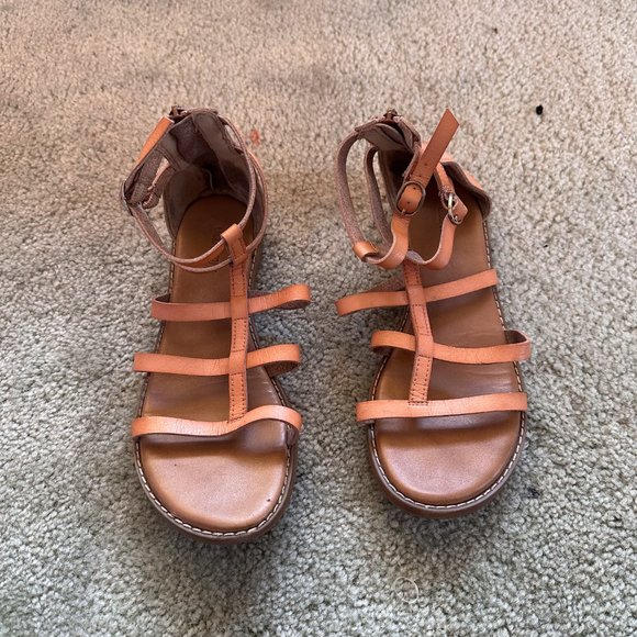brown, strappy sandal, size 6, old navy - Picture 2 of 5